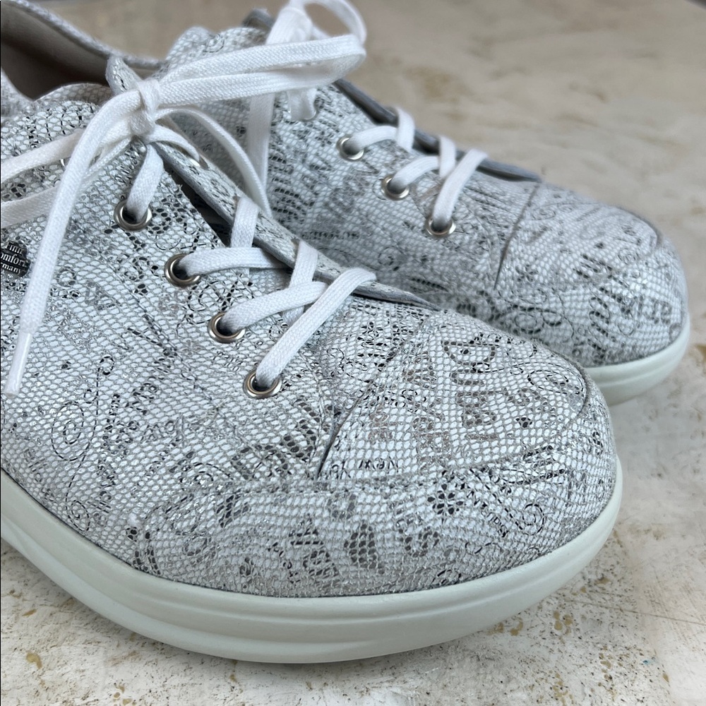 Finn Comfort Made in Germany Womens Ikebukuro Shoe - Words Bianco, Size 8 US - Picture 5 of 17